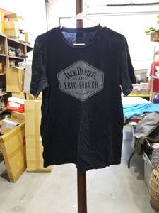 lot 2590 image: Jack Daniels and Eric Church Graphic T-Shirt Size Large