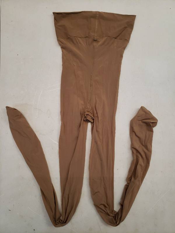 lot 17257 image: Nude Sheer Full Body Pantyhose Tights S - Retail $8