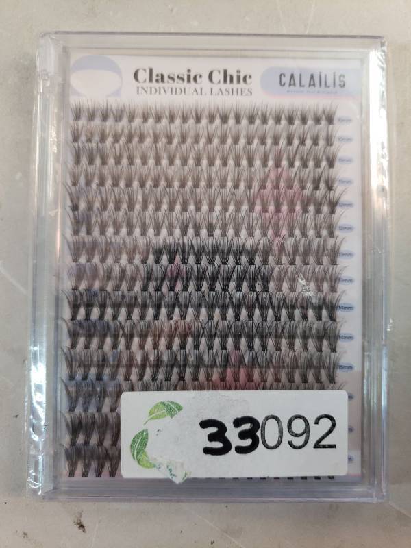 lot 27793 image: Classic Chic Individual Lashes Calailis  - Retail $13