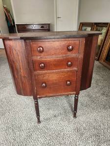 lot 129 image: Vintage Federal Style Mahogany Martha Washington Sewing Cabinet