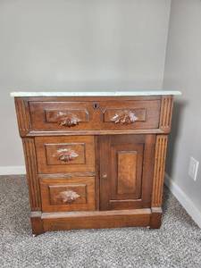 lot 133 image: Victorian Eastlake Style Walnut Commode Washstand On Wheels