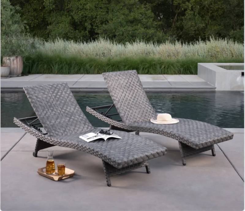 lot 20738 image: ONE SunVilla Julia Woven Chaise Lounge, not a set - Retail $250