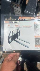 lot 720 image: LandHonor 38 in 3 Mini Pallet Forks MPF-11-2000G 4000 lbs