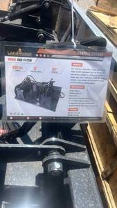 lot 729 image: LandHonor Grapple Bucket SGB-11-72W 72 Width 690 lbs