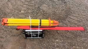 lot 581 image: Rotary Laser Level Kit with Yellow Beam Detector and Tripod