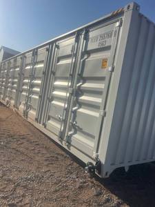 lot 605 image: Shipping Container 40ft yleu2557600