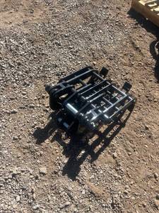 lot 331 image: Excavator wood Grapple Attachment