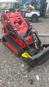 lot 474 image: SDLanch SSL60 Skid Steer Loader 1500lb Operating Weight 1000lb Lift