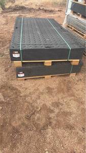 lot 559 image: Capiol Polyethylene Board Roadbed Protection Pad CK-UB12