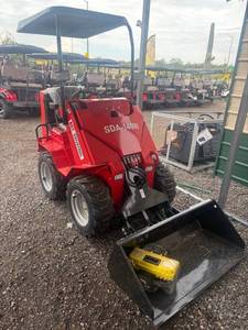 lot 376 image: agt mini wheel loader