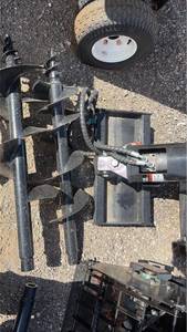 lot 377 image: Auger Attachment with Hydraulic Motor for mini skid