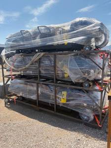 lot 437 image: SDLGC100 6-Person Electric Golf Cart 4000W 60V black unassembled