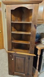 lot 923 image: Rustic corner hutch, 69x27x13, located in basement