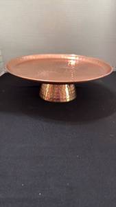 lot 1052 image: Hammered copper cake plate