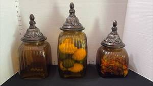 lot 1065 image: 3 Glass Canisters