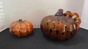 lot 1066 image: Glass Pumpkins