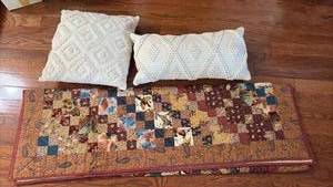 lot 1092 image: Throw Blanket and 2 White Decorative Pillows
