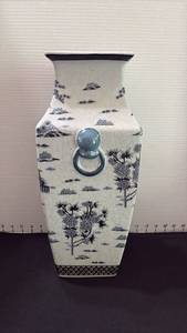 lot 1098 image: Blue and White Ceramic Vase