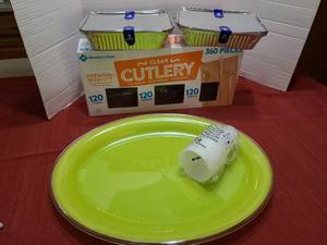 lot 1210 image: Plastic cutlery 360 piece box, looks nearly full, tray, disposable aluminum pans