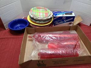 lot 1212 image: Paper plates, plastic spoons, plastic wine glasses