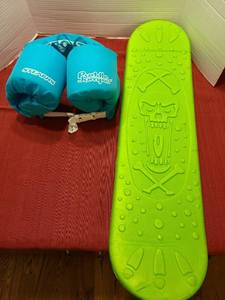 lot 1219 image: Stearns Puddle Jumper Child Flotation Device Type V PFD 30-50 lbs Model 29-114