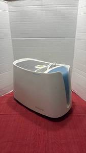 lot 1241 image: Honeywell Humidifier