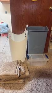 lot 2045 image: Laundry Basket, Trash Can, Sterilite Bin, Throw Blanket