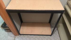 lot 2052 image: Shelve 36x36x16in