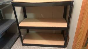 lot 2055 image: Shelve 36x36x16in