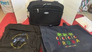 lot 2107 image: Travel Bags