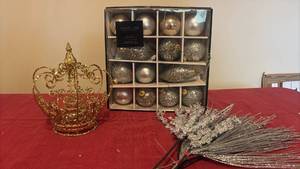 lot 2128 image: Ornaments, Tree Topper, and Glitter Stem Decor