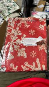 lot 63315 image: Red Snowflake Burlap Pillow Cover - Retail $8