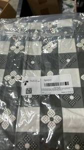 lot 63321 image: Spotjoy Rectangle Picnic Table Cloth Grey & White Floral - Retail $12
