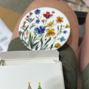 lot 63388 image: Wildflower Ceramic Round Ornament - Retail $8