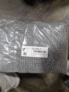 lot 23128 image: Olanly Chenille Dog Door Mat Set - Grey - Retail $25