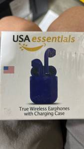lot 23143 image: USA Essentials True Wireless Earphones with Charging Case - Retail $15