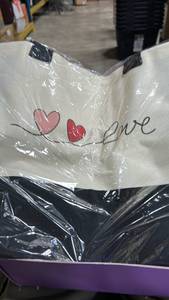 lot 23191 image: Love Hearts Canvas Tote Bag - Retail $12