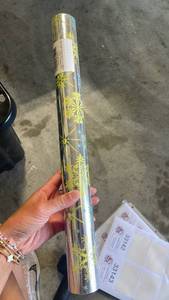 lot 33282 image: Holographic Foil Gift Wrapping Paper Roll - Retail $4