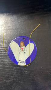 lot 33290 image: Angel Love Round Christmas Ornament - Retail $5