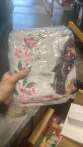 lot 22134 image: Floral and Animal Print Dog Blanket