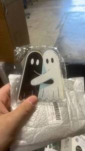 lot 22162 image: Hugging Ghosts Decorative Glass Accessory