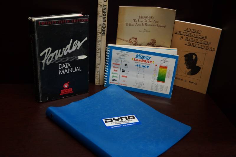 lot 288 image: Lot of 5 Vintage Gun Books