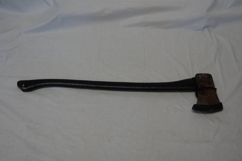 lot 335 image: Axe-  Get That Wood Chopped