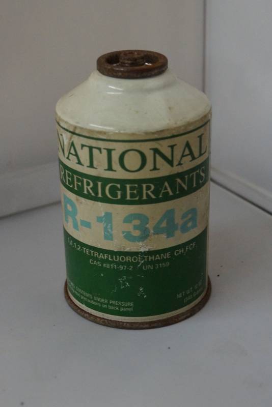 lot 356 image: R-134A Refrigerant