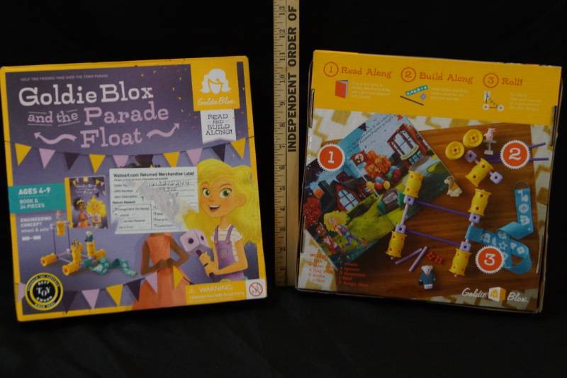 lot 324 image: 2 Goldie Blox and the Parade Float   Build & Read Along   Like Tinker Toys   NEW