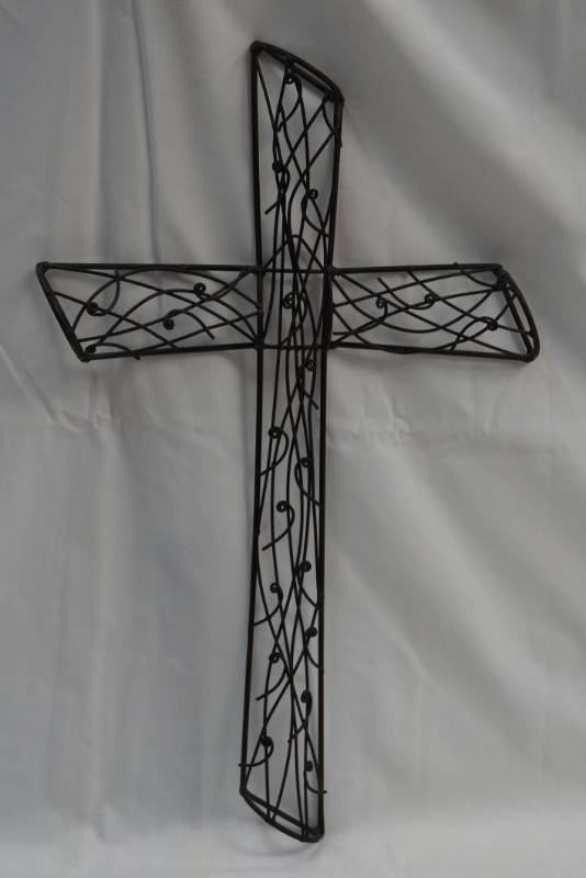 lot 329 image: ()    Metal Cross Wall Hanging