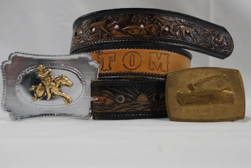 lot 361 image: Nice Cowhide Belt & 2 Belt Buckles