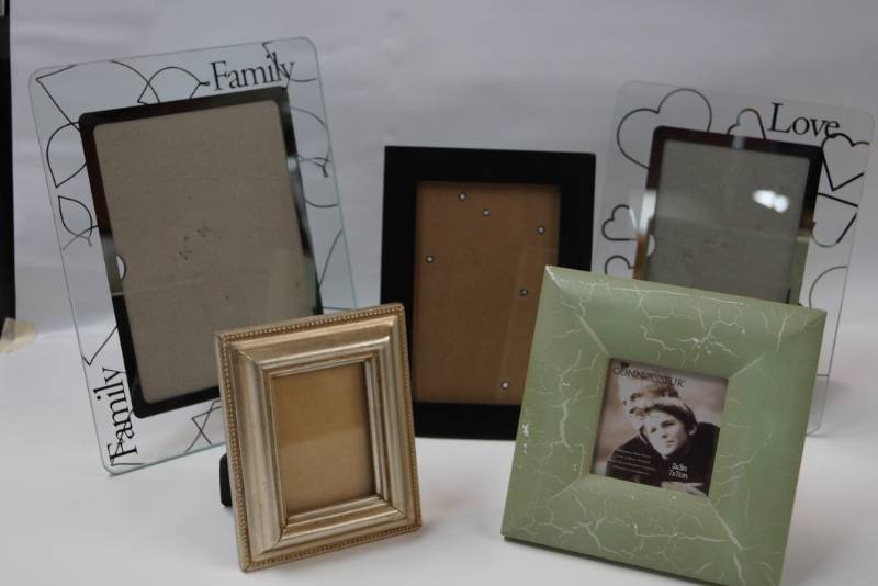 lot 381 image:  Family & Love  Frames  3 More