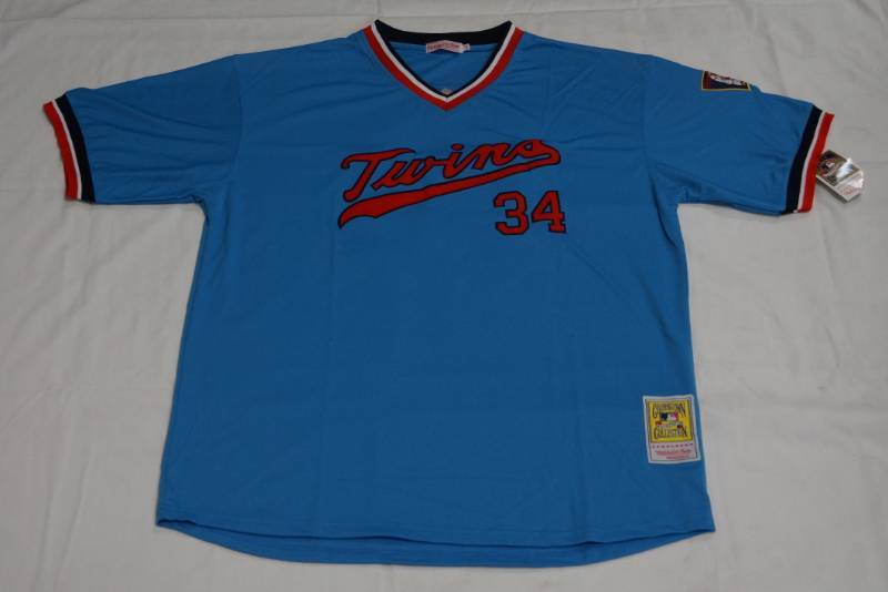 lot 389 image: NEW  #34, Kirby Pucket  Minnesota Twins Jersey  Size 54 (XXL)