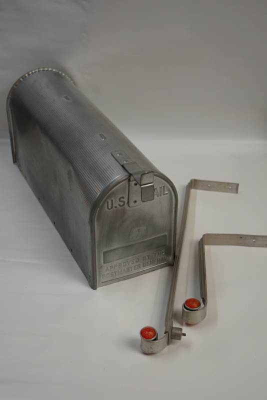 lot 416 image: Nice Large Personal Mail Box  Extras